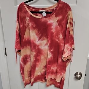 Umgee Red and Tan Tie-Dye Short Sleeve Tunic